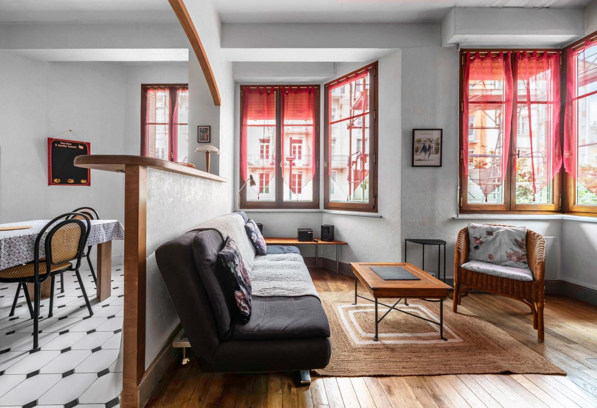 Le Lasteyras - Appartement Charmant En Centre Ville Vichy Exteriör bild
